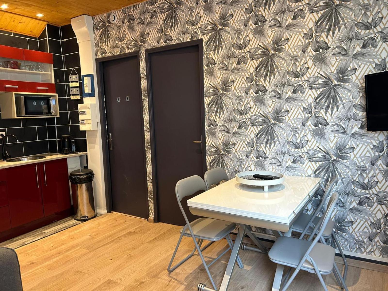 Appartement De Luxe En R/C Idealment Place En Hyper Centre Lourdes Exterior foto