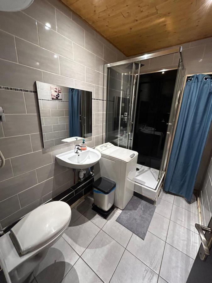 Appartement De Luxe En R/C Idealment Place En Hyper Centre Lourdes Exterior foto