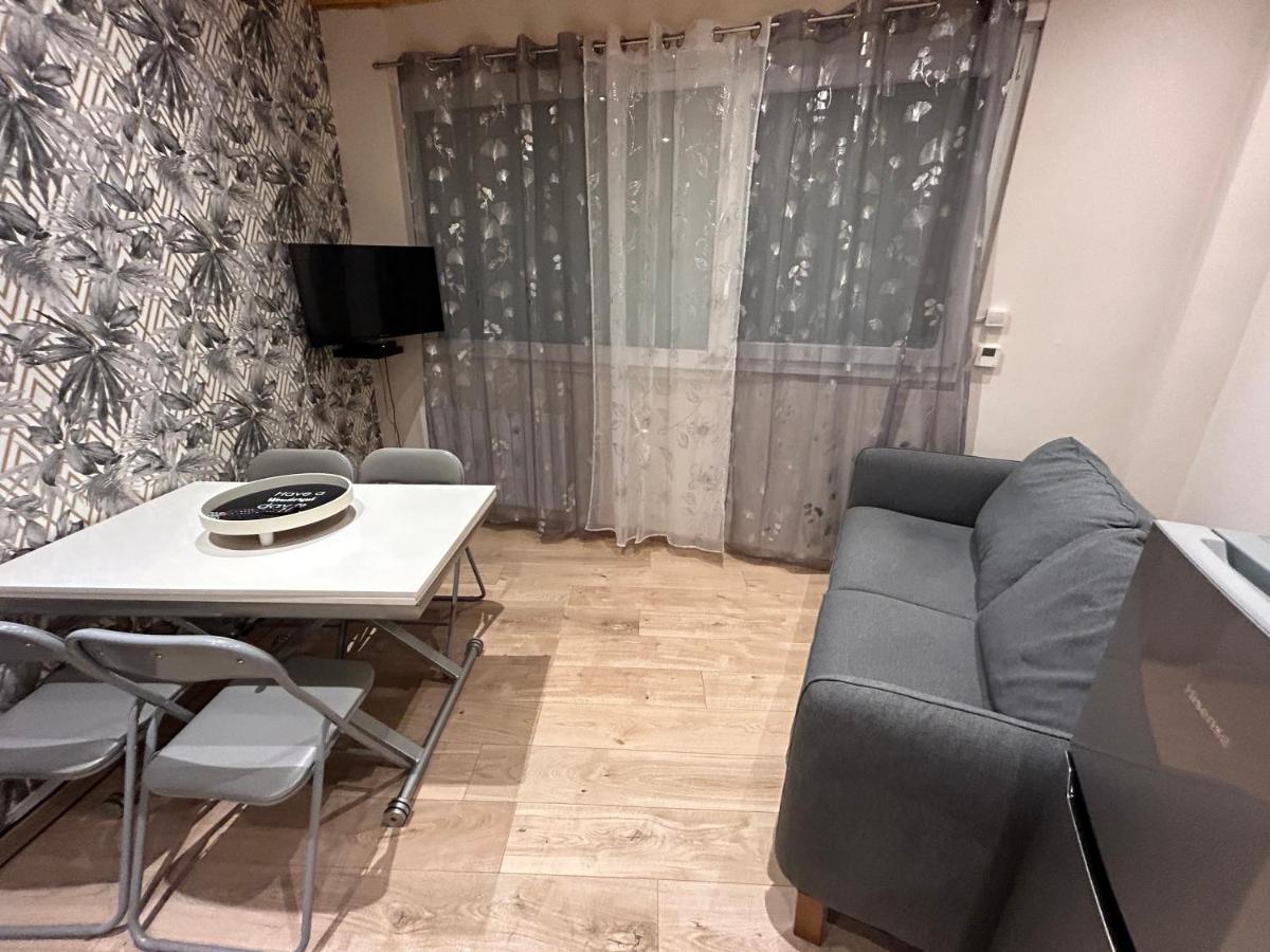 Appartement De Luxe En R/C Idealment Place En Hyper Centre Lourdes Exterior foto